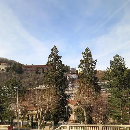 Thermes Et Cinema - T1 Bis Sur